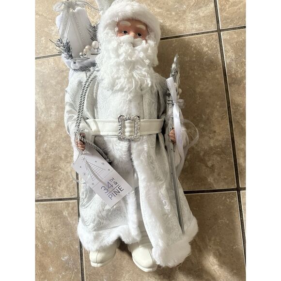 34 TH & PINE  SEASONALLY INSPIRED COASTAL DECOR Santa Claus , Christmas - Picture 1 of 5